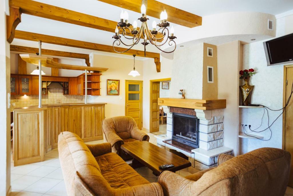 Apartamenty U Barbary エウク エクステリア 写真